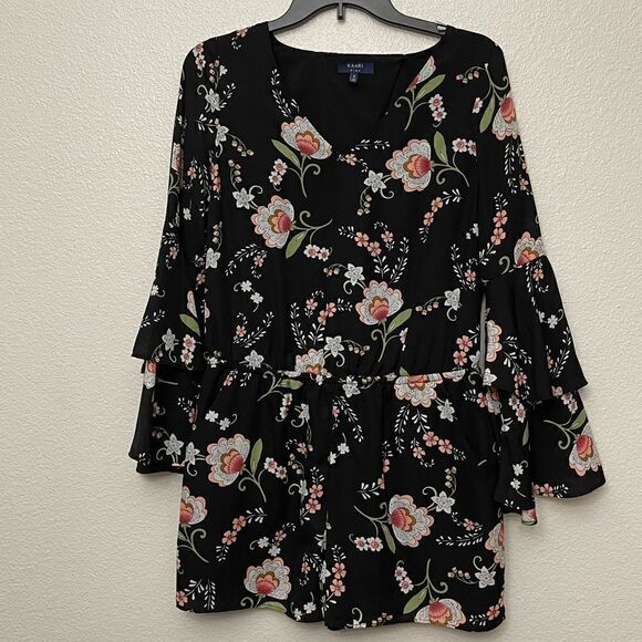 Kaari Blue Floral Shorts Romper Size 2 - Picture 1 of 7